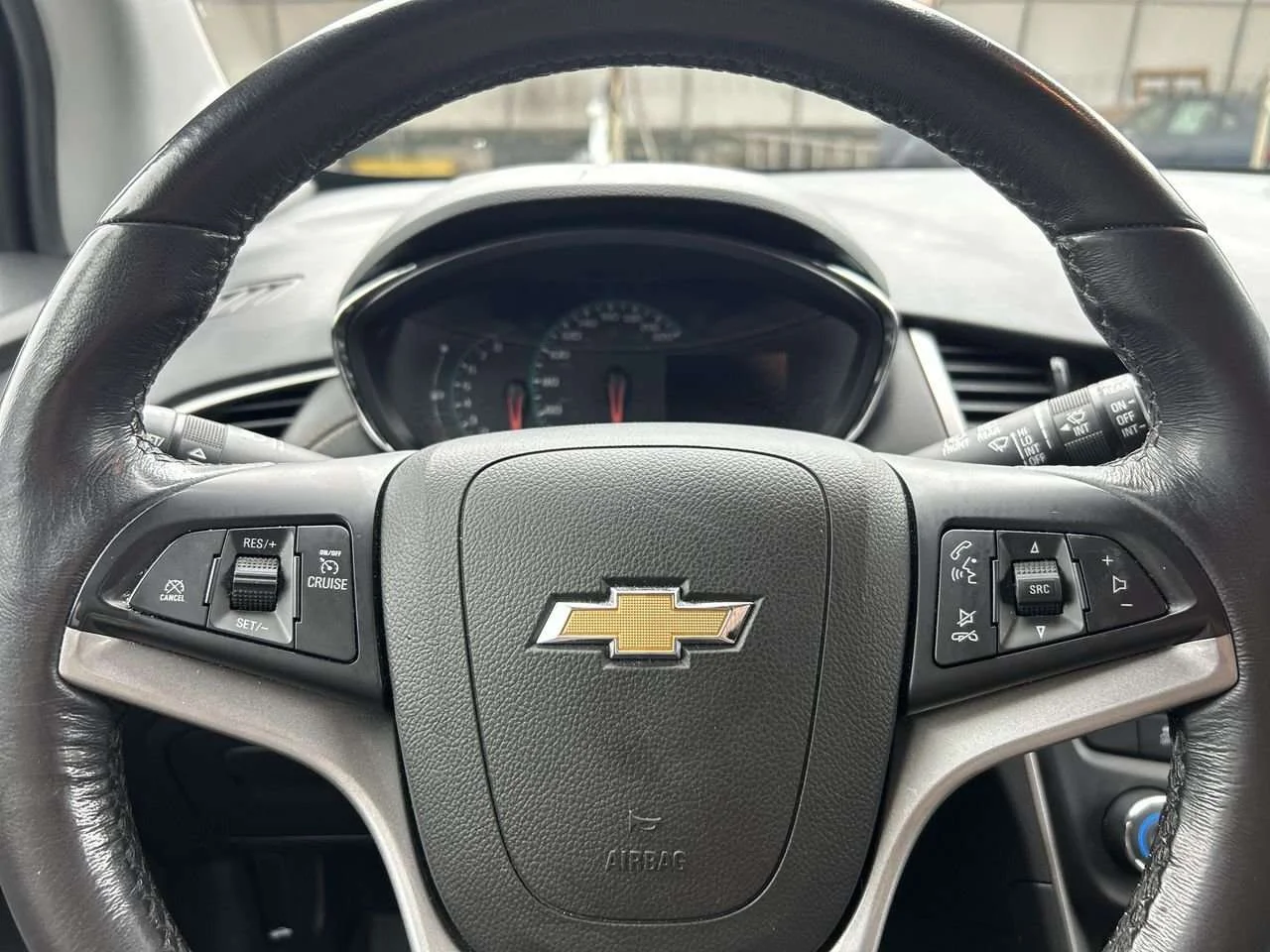 Used 2022 Silver Ice Metallic Chevrolet FWD LT Dilawri Certified   Local BC   No Accidents image 22