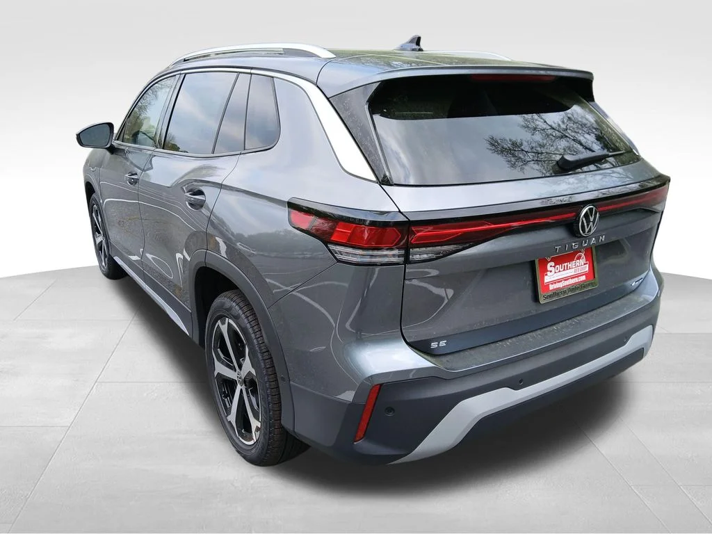 New 2026 Silver Volkswagen 2.0T SE image 3