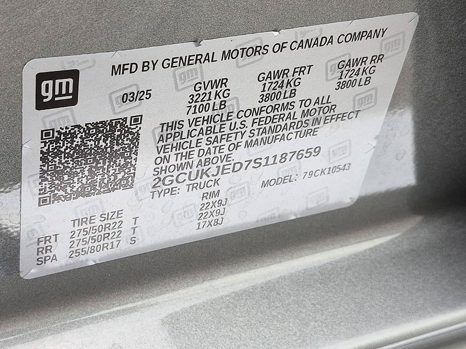 Used 2025 Sterling Gray Metallic Chevrolet High Country image 38
