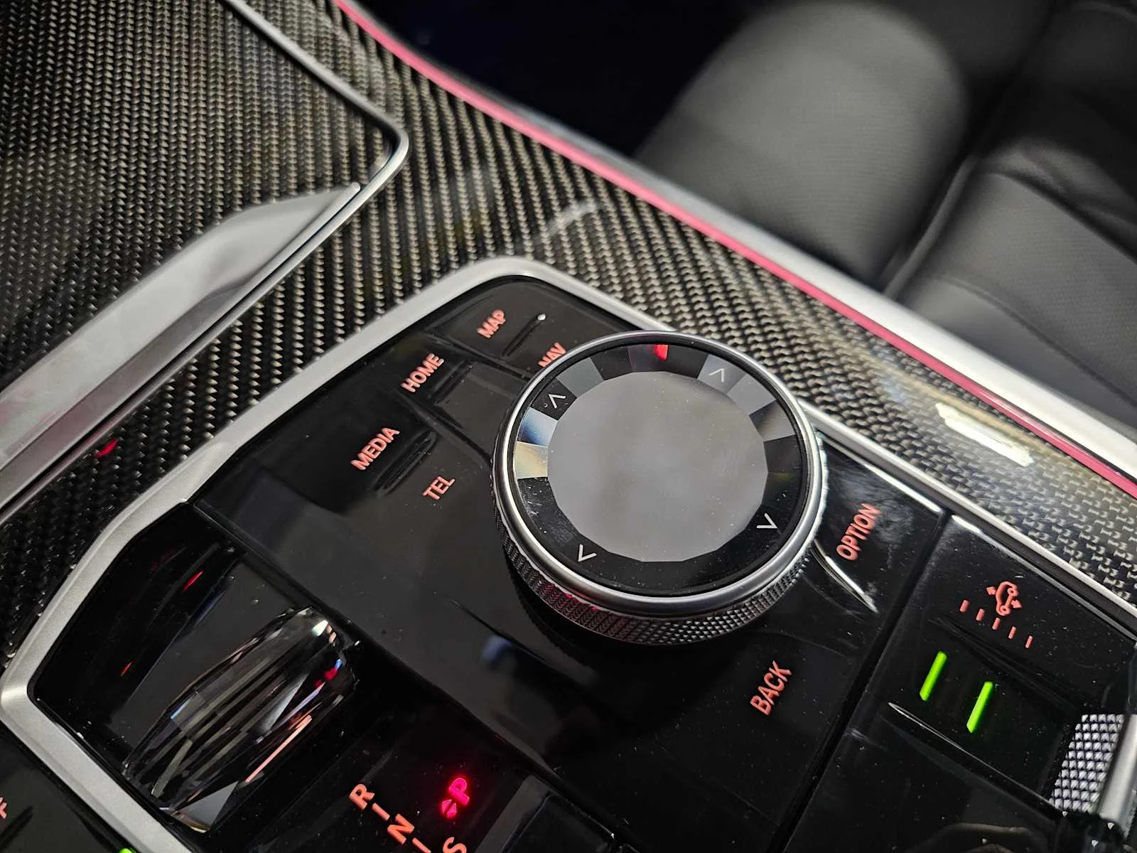 New 2026 Brooklyn Grey Metallic BMW M60i image 25