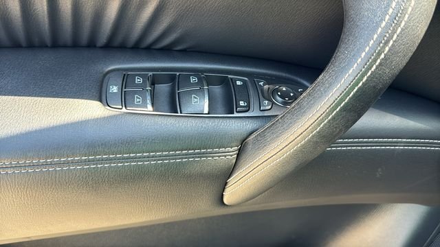 Used 2020 Blue Nissan Platinum image 22