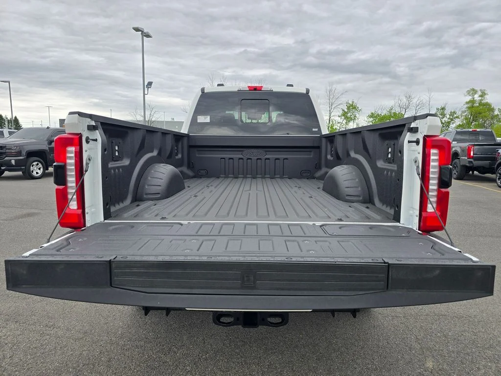 New 2026 Star White Metallic Tri-Coat Ford F-250® Lariat® image 13