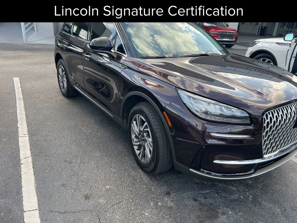 Used 2023 Red Lincoln Standard image 1
