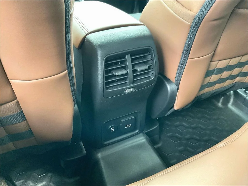 New 2026 Velocity Blue Metallic Ford Outer Banks® image 16