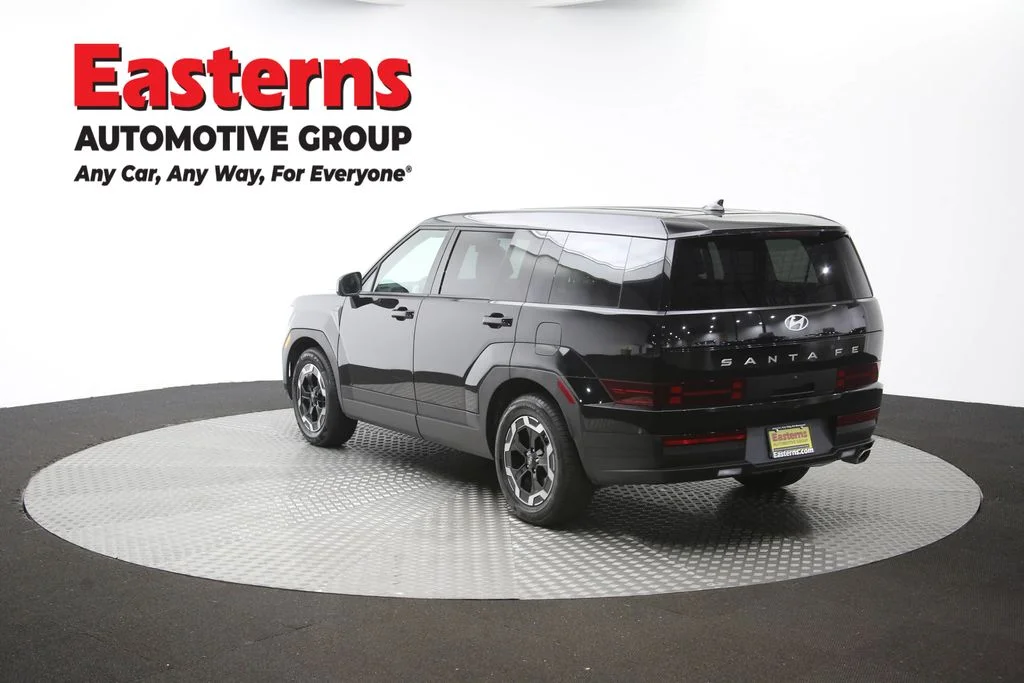Used 2025 Black Hyundai SE image 63