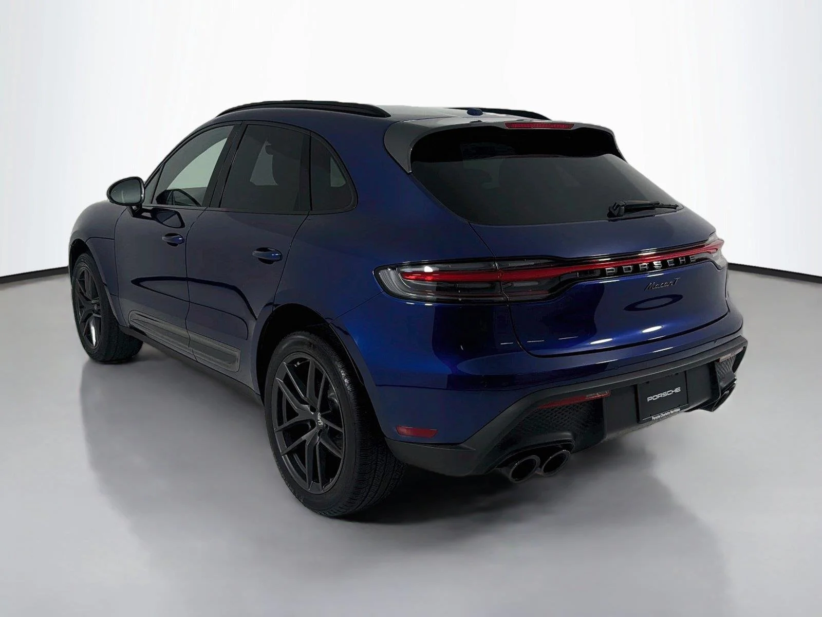 Certified Used 2024 Gentian Blue Metallic Porsche  image 3