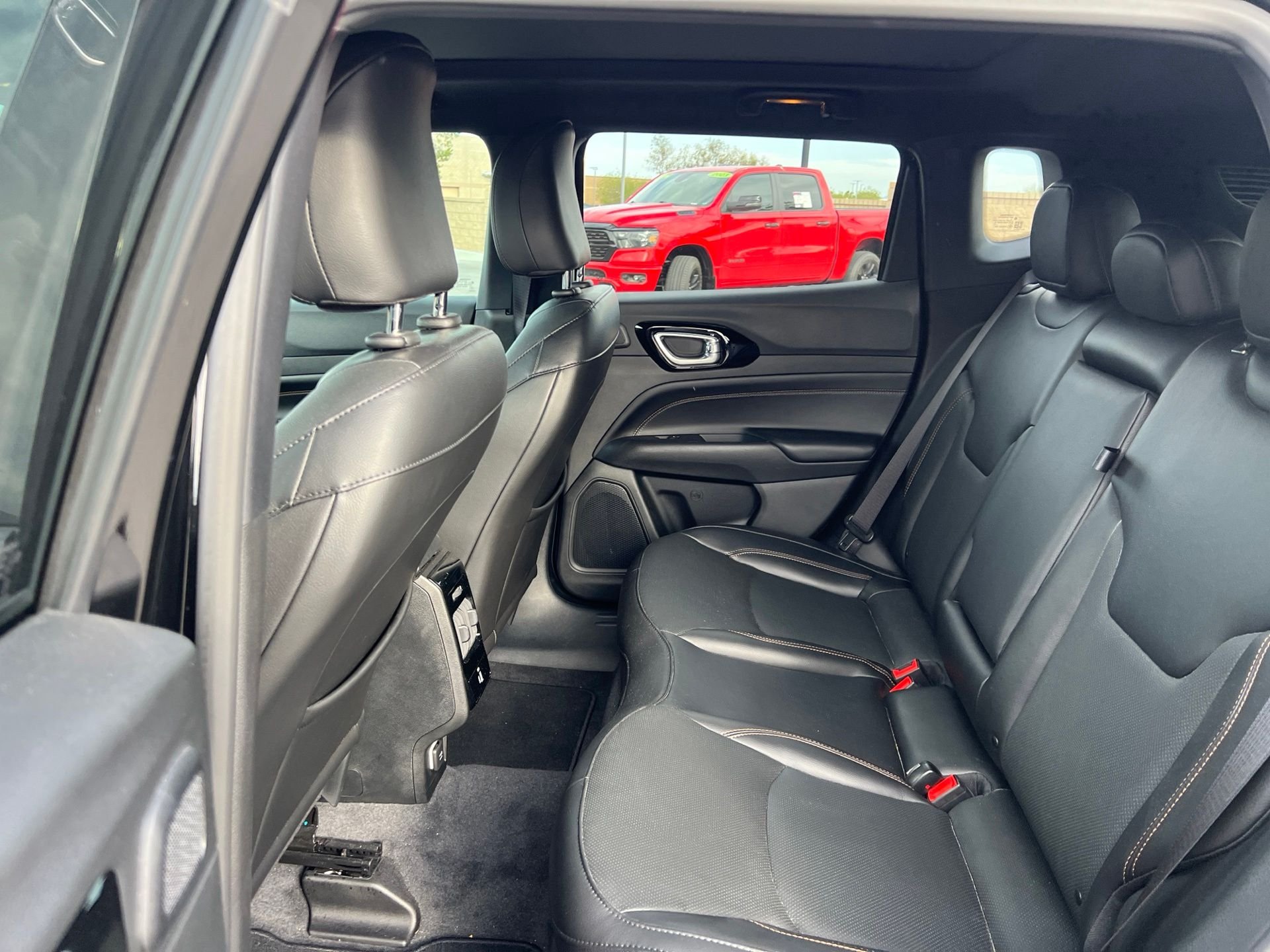 Used 2023 Black Jeep Limited image 23