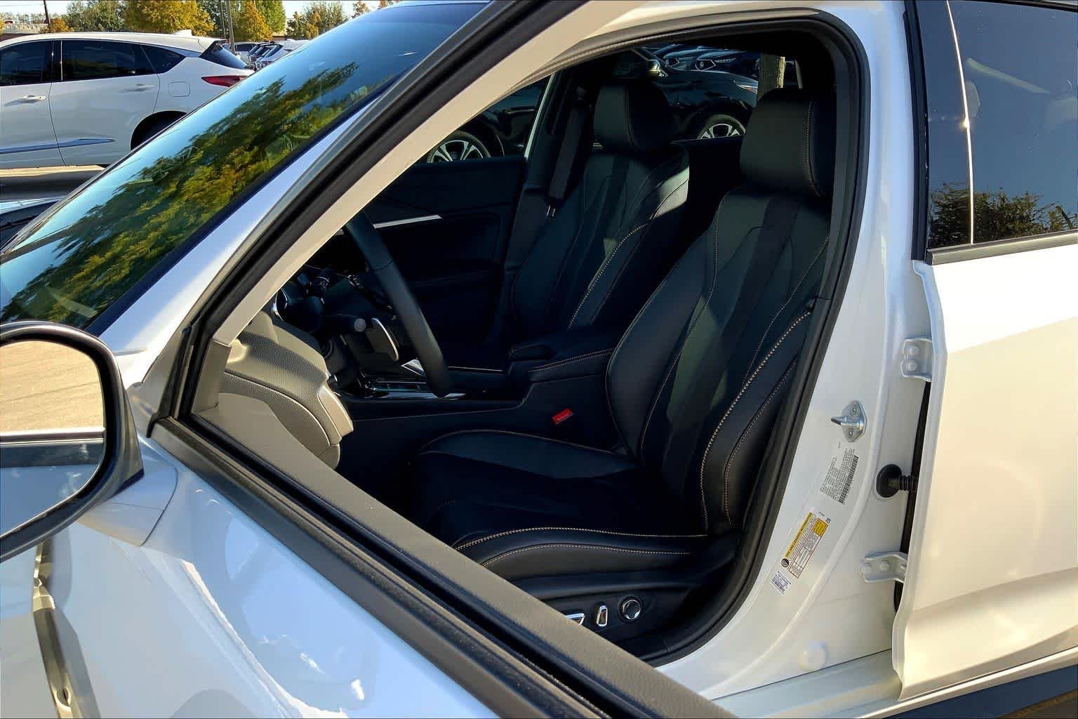 New 2026 Platinum White Pearl Acura w/A-Spec Technology Package image 17