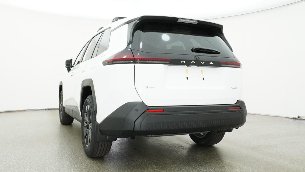 New 2026 Ice Cap Toyota XLE Premium image 6