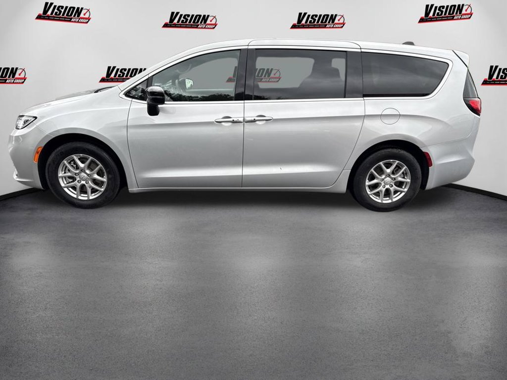 Used 2026 Silver Chrysler Select image 8