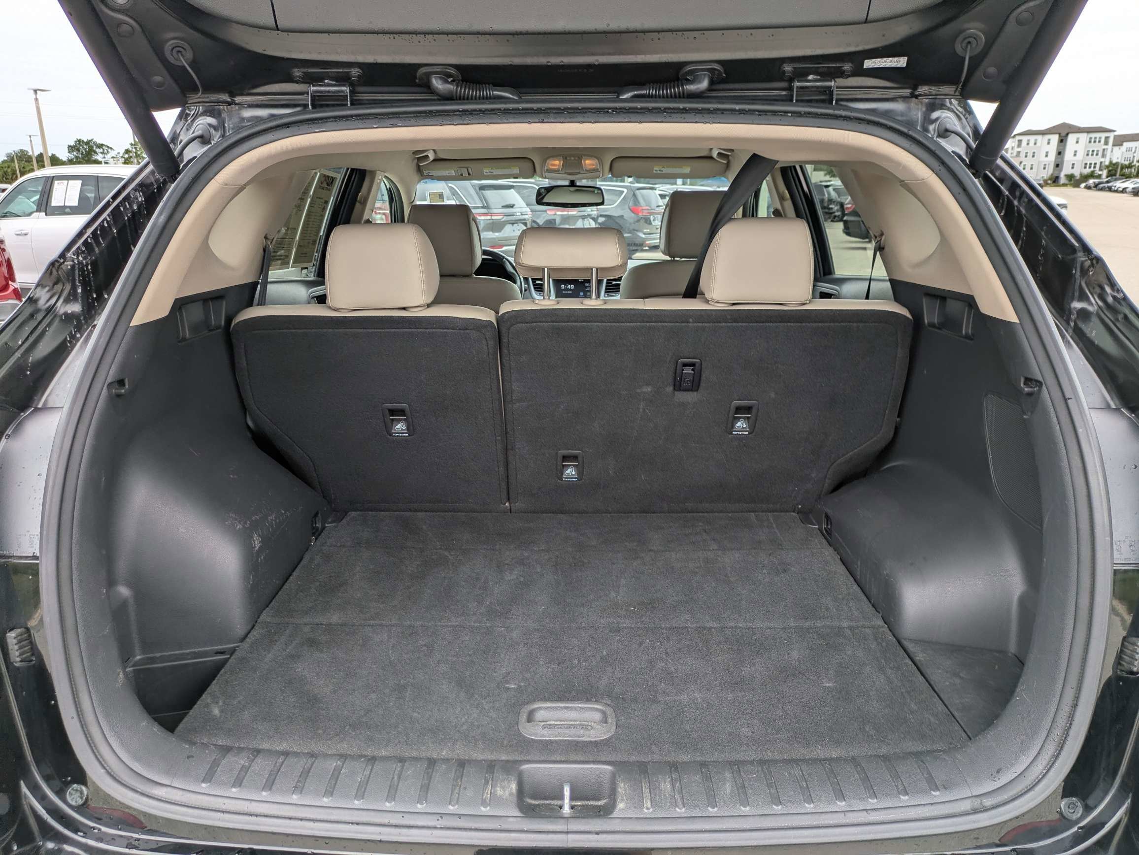 Used 2018 Black Noir Pearl Hyundai Limited image 13