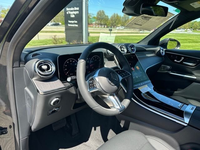 Used 2026 Gray Mercedes-Benz GLC 300 image 14