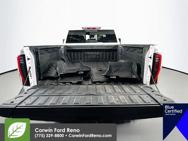 Used 2024 Summit White GMC AT4 image 31