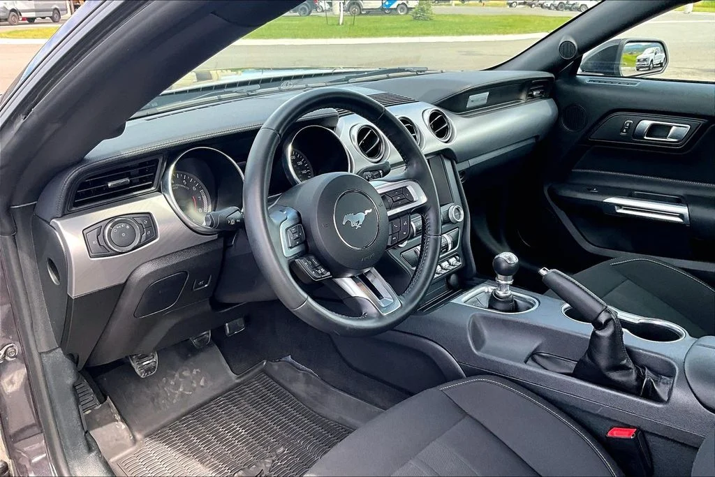 Used 2022 Gray Ford  image 14