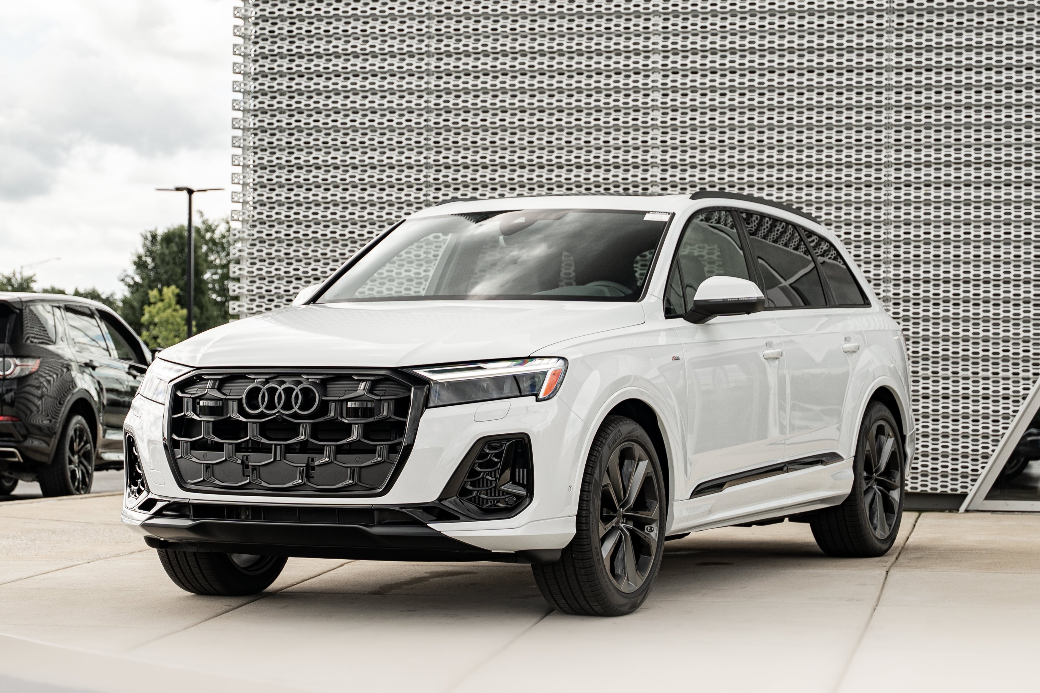 New 2026 Glacier Audi S line Premium Plus image 7