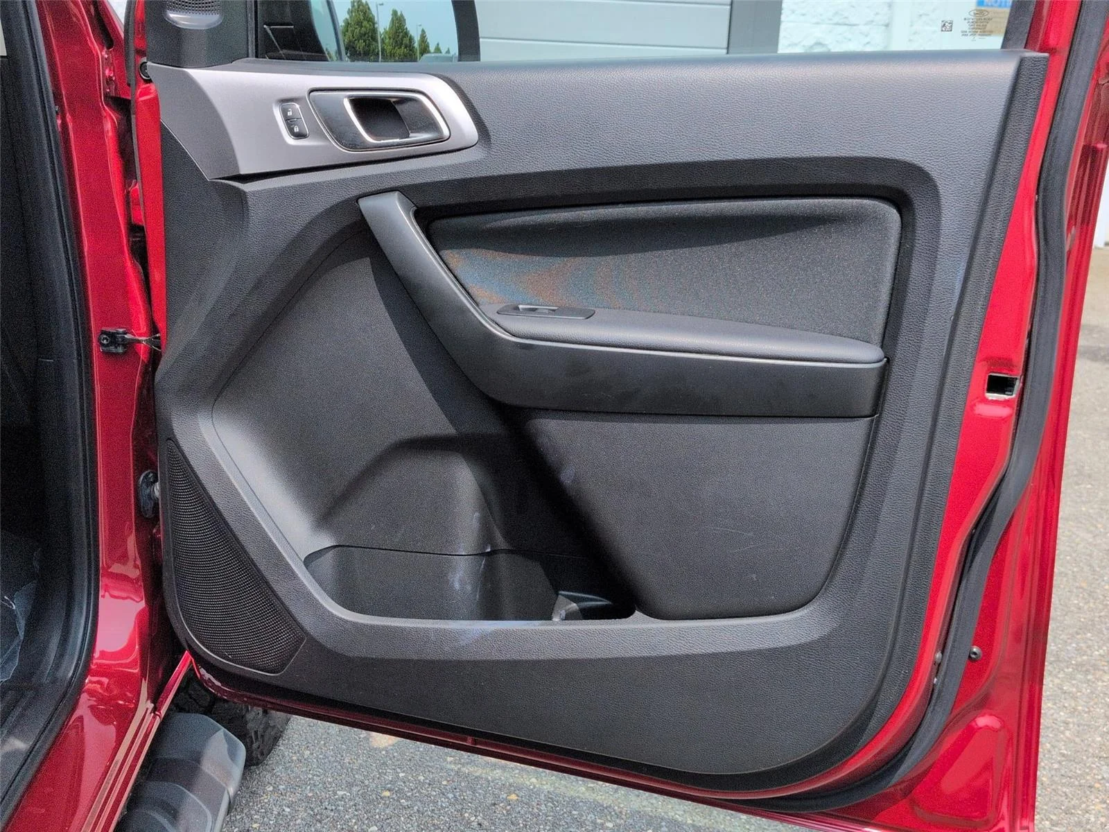 Used 2021 Rapid Red Metallic Tinted Clearcoat Ford XLT image 33