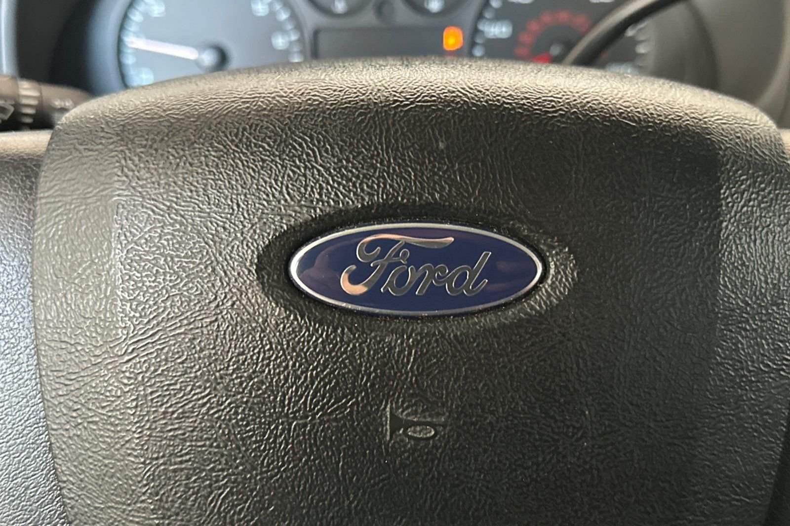 Used 2009 Silver Ford  image 25