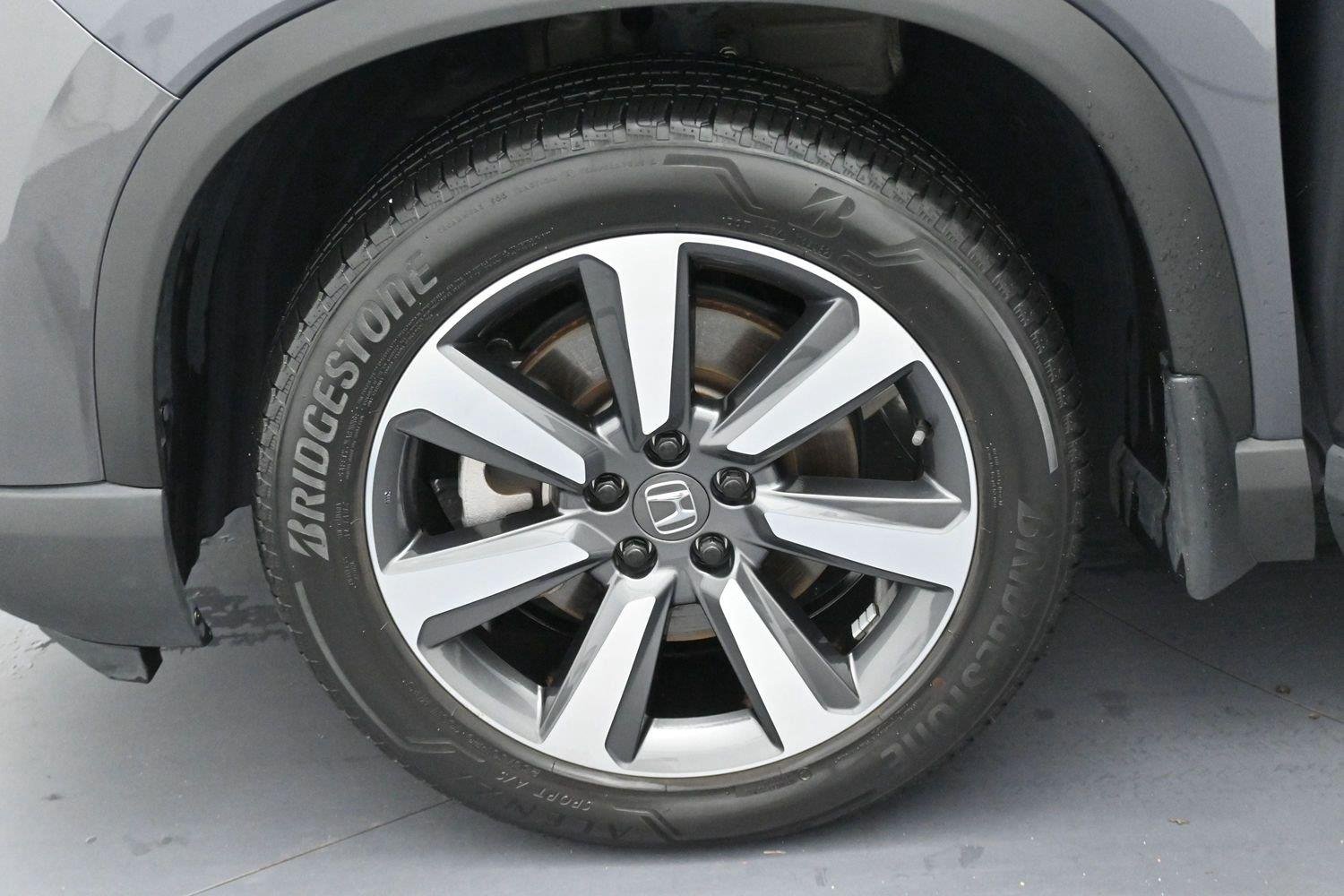 Used 2024 Gray Honda Touring image 40