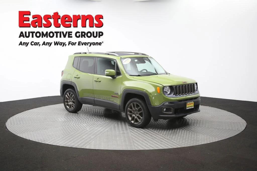 Used 2016 Green Jeep Latitude image 52