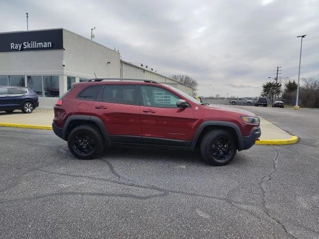 Used 2020 Red Jeep Trailhawk image 8