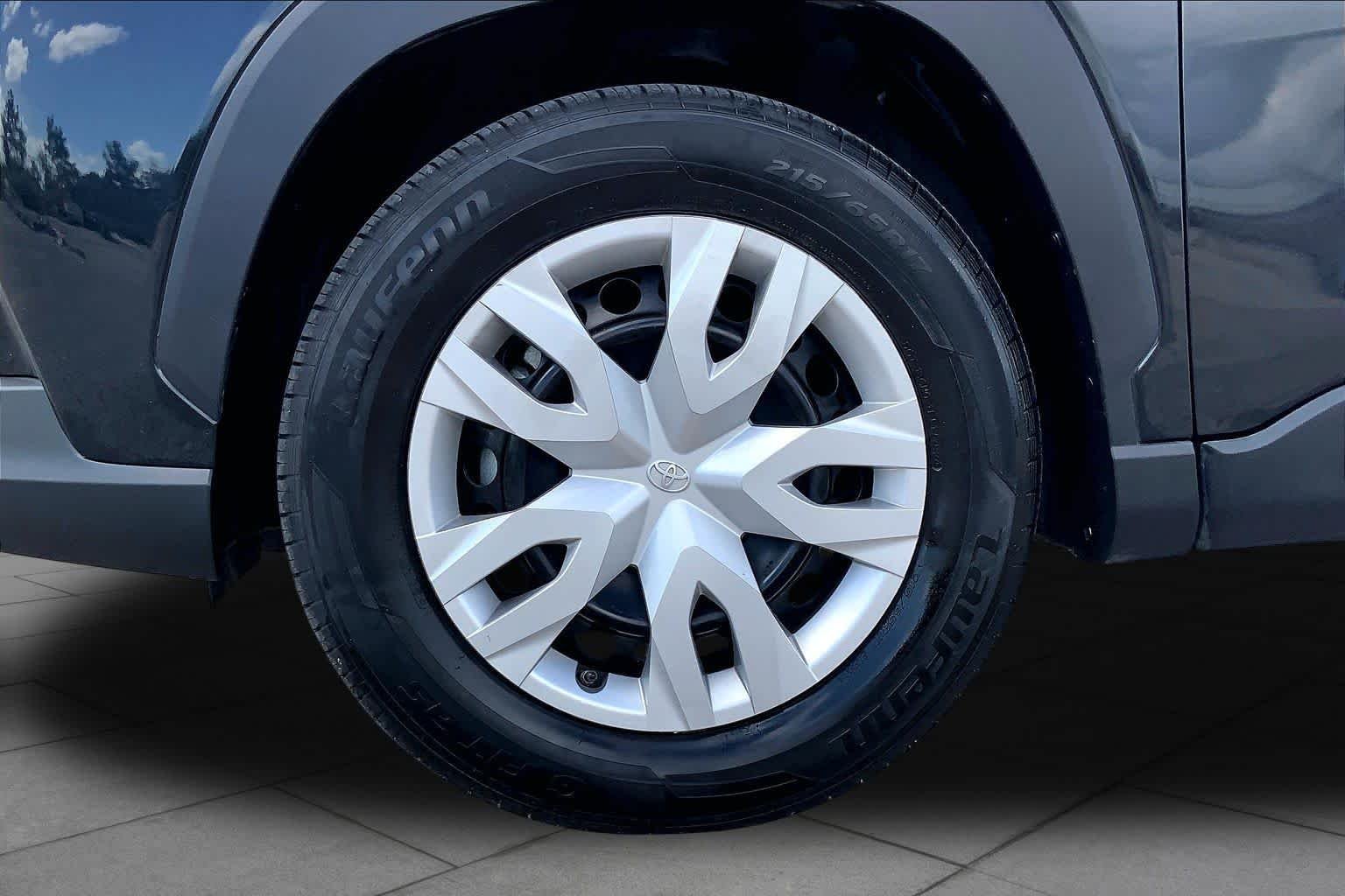 Used 2024 Jet Black Toyota L image 11