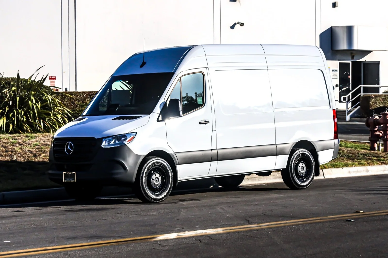 2025 Mercedes-Benz Sprinter 2500 144 WB HO's photo