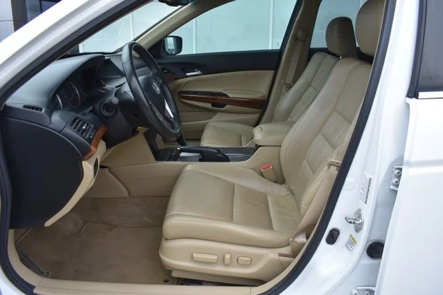 Used 2012 White Honda EX-L image 12