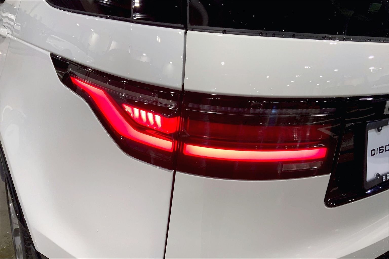 New 2026 Fuji White Land Rover Gemini Edition image 14
