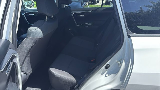Used 2025 Ice Toyota XLE image 16