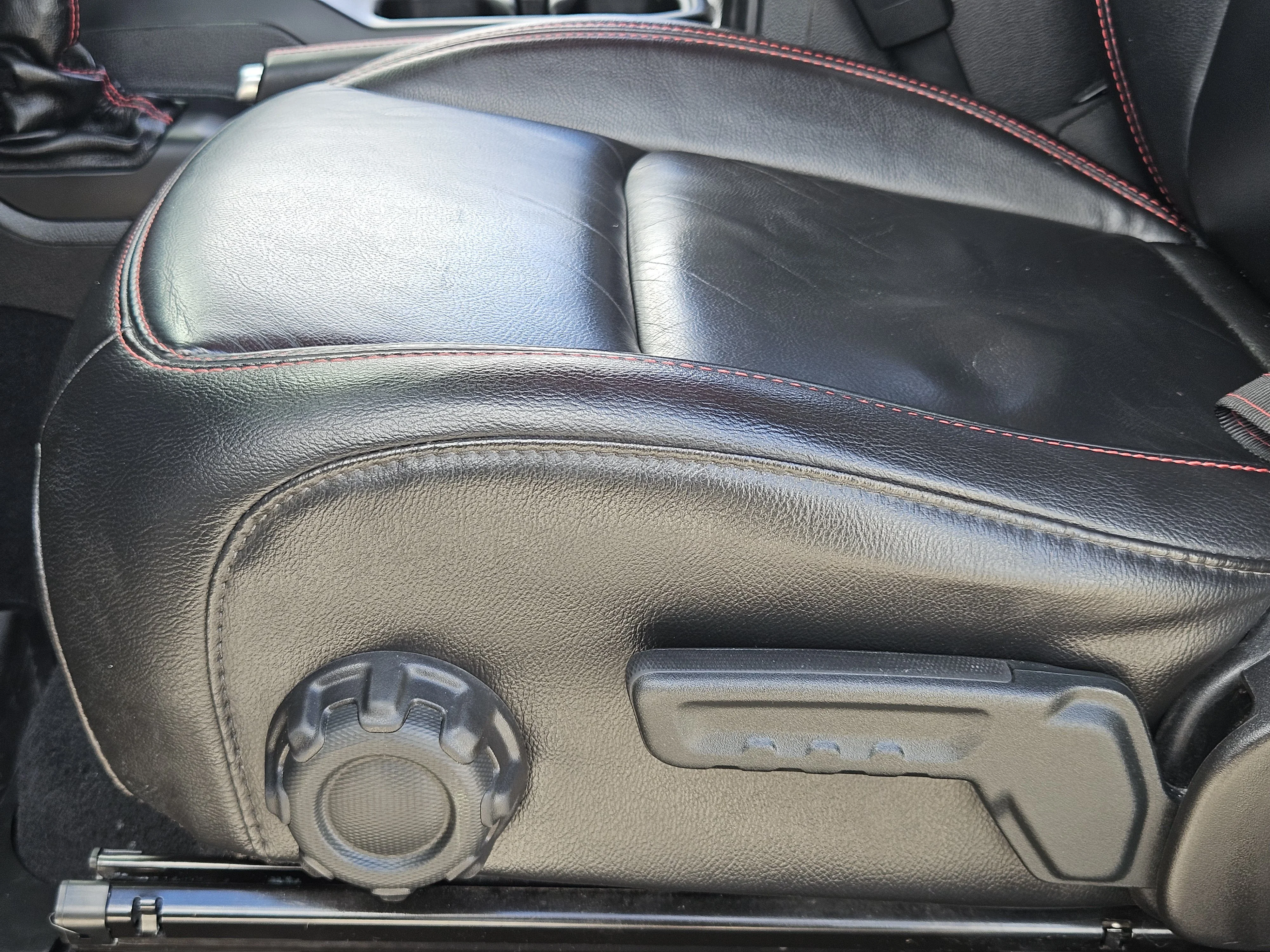Used 2019 Sting-Gray Clearcoat Jeep Unlimited Rubicon image 23