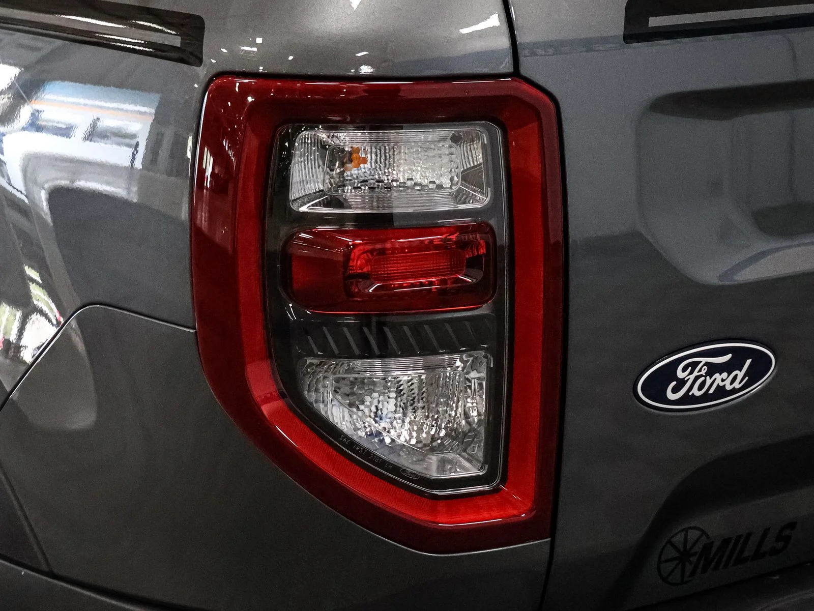 New 2026 Carbonized Gray Metallic Ford Outer Banks® image 15