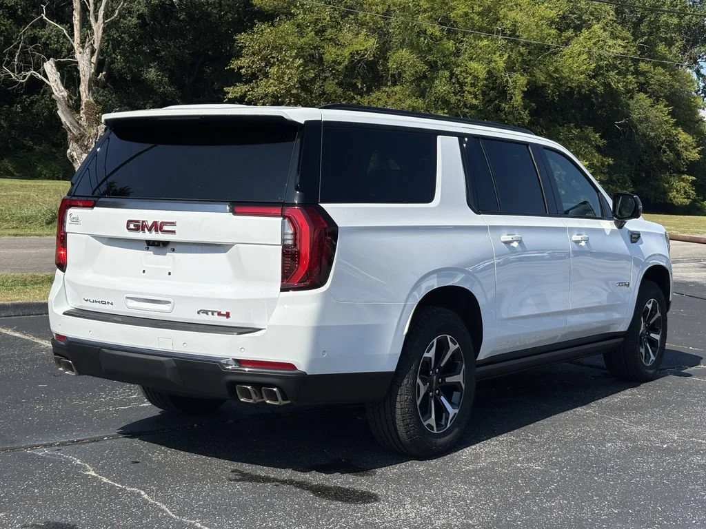 New 2026 Summit White GMC AT4 image 8