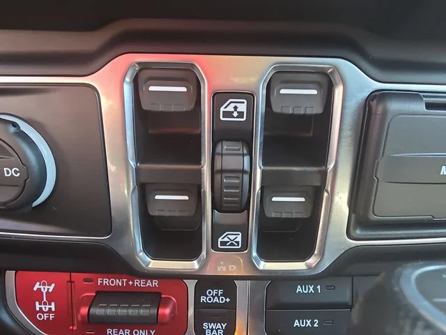 Used 2024 Gray Jeep Rubicon image 28