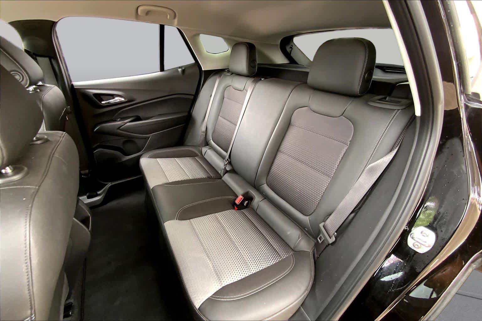 Used 2025 Mosaic Black Metallic Chevrolet LT image 21