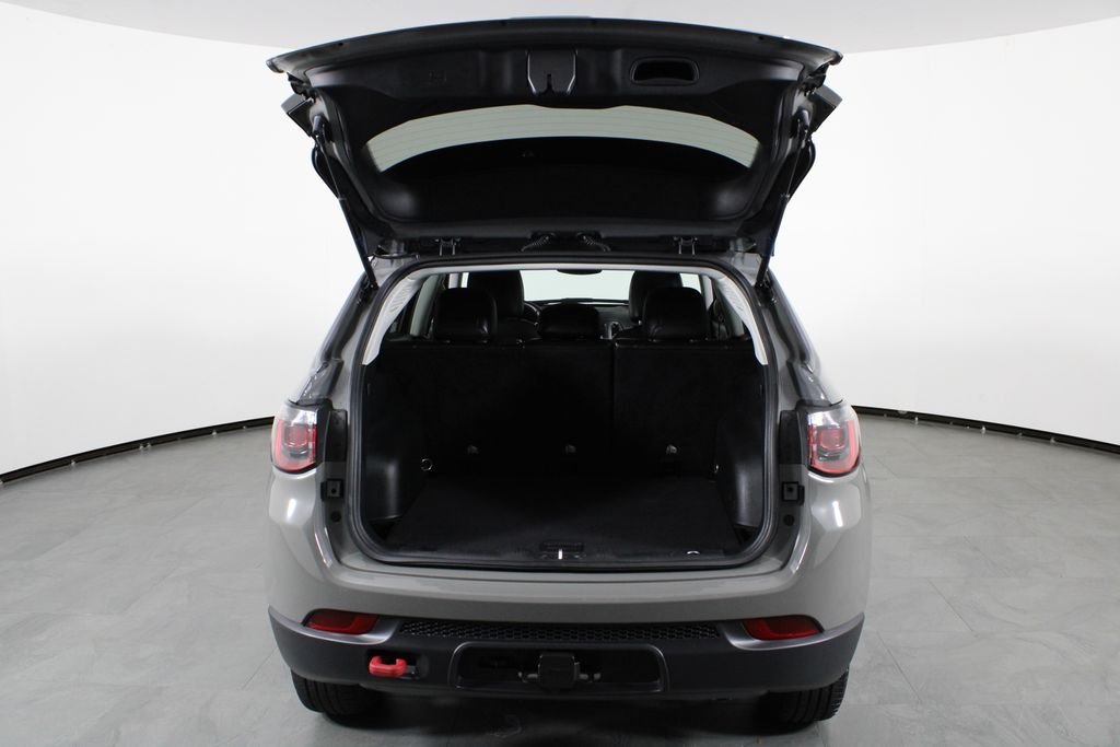 Used 2020 Gray Jeep Trailhawk image 16