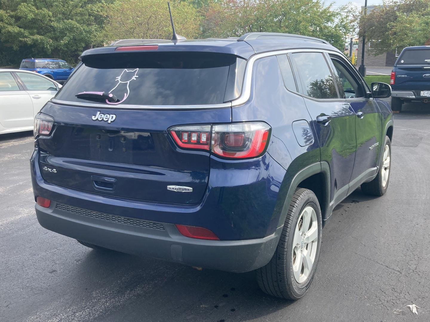 Used 2021 Jazz Blue Pearlcoat Jeep Latitude image 7