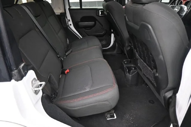 Used 2022 White Jeep Unlimited Rubicon image 24