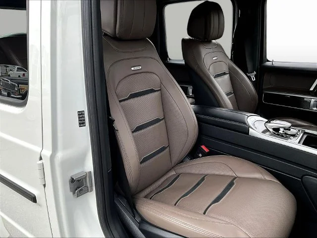 Used 2024 White Mercedes-Benz 4MATIC® image 32