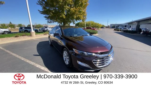 Used 2020 Chevrolet Malibu 1LT with VIN 1G1ZD5ST1LF021661 for sale in Greeley, CO