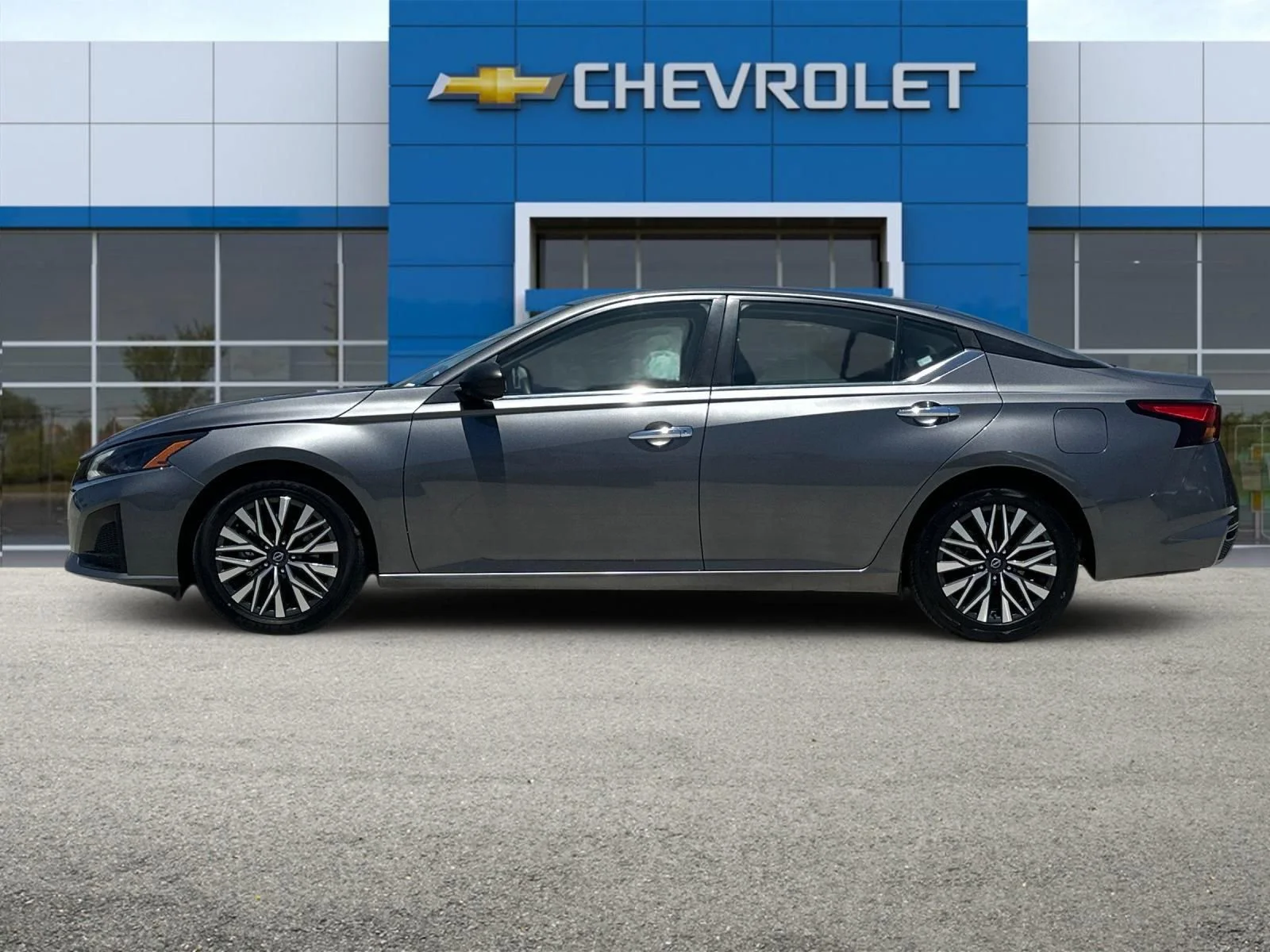 Used 2024  Nissan 2.5 SV image 7