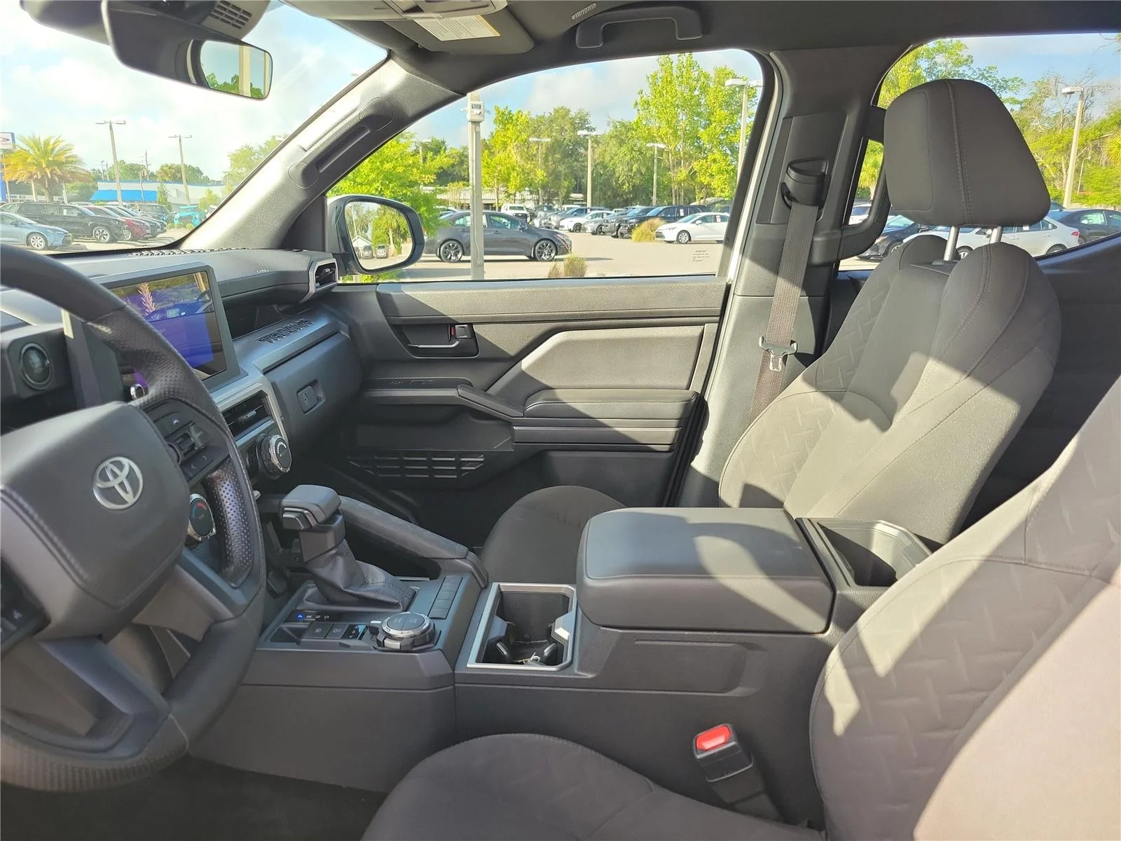 Used 2025 Ice Cap Toyota SR5 image 12