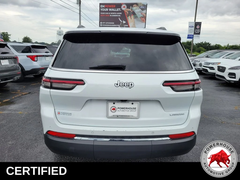 Used 2024 White Jeep Laredo image 4