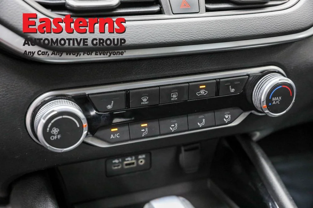 Used 2021 Red Nissan 2.5 SV image 20
