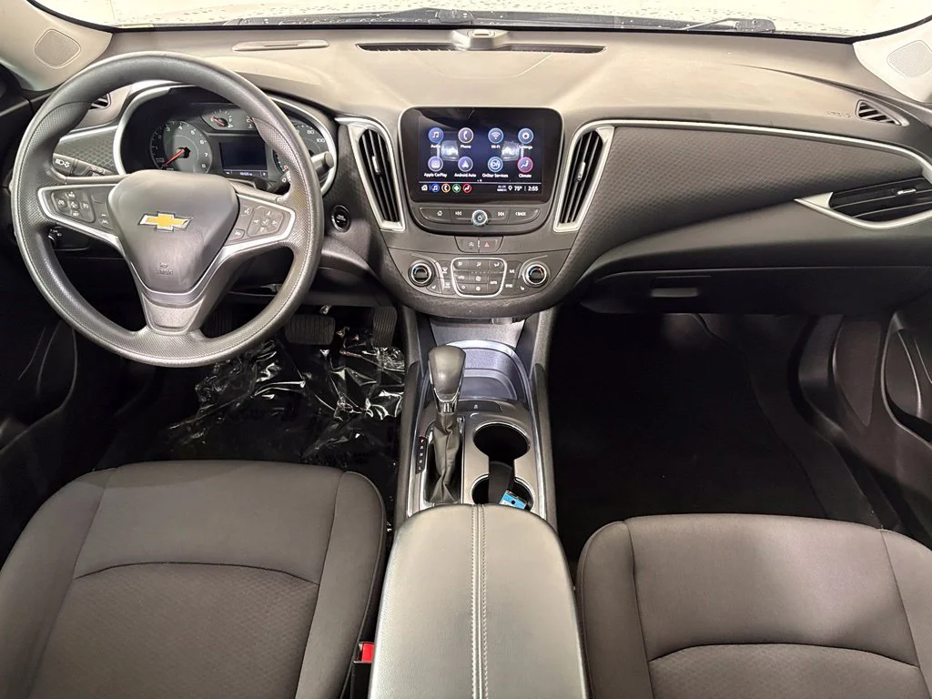 Used 2023 Gray Chevrolet LT image 37