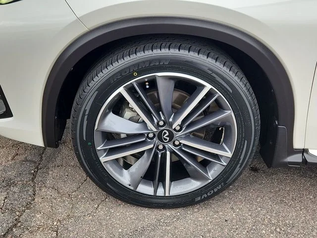 Certified Used 2023 Majestic INFINITI ESSENTIAL image 26