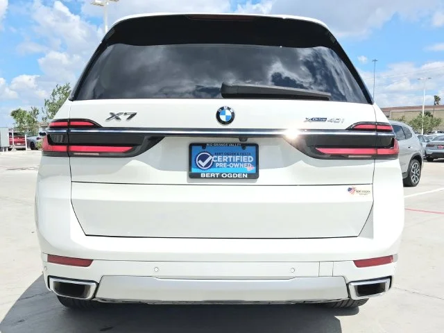 Used 2023 White BMW xDrive40i image 6