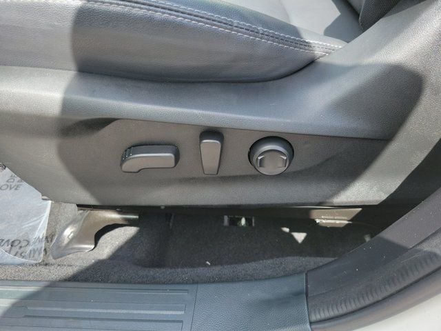Used 2023 White Subaru Touring image 19