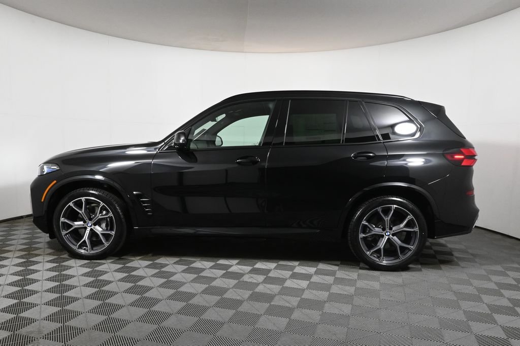 Used 2026 Black BMW xDrive40i image 2