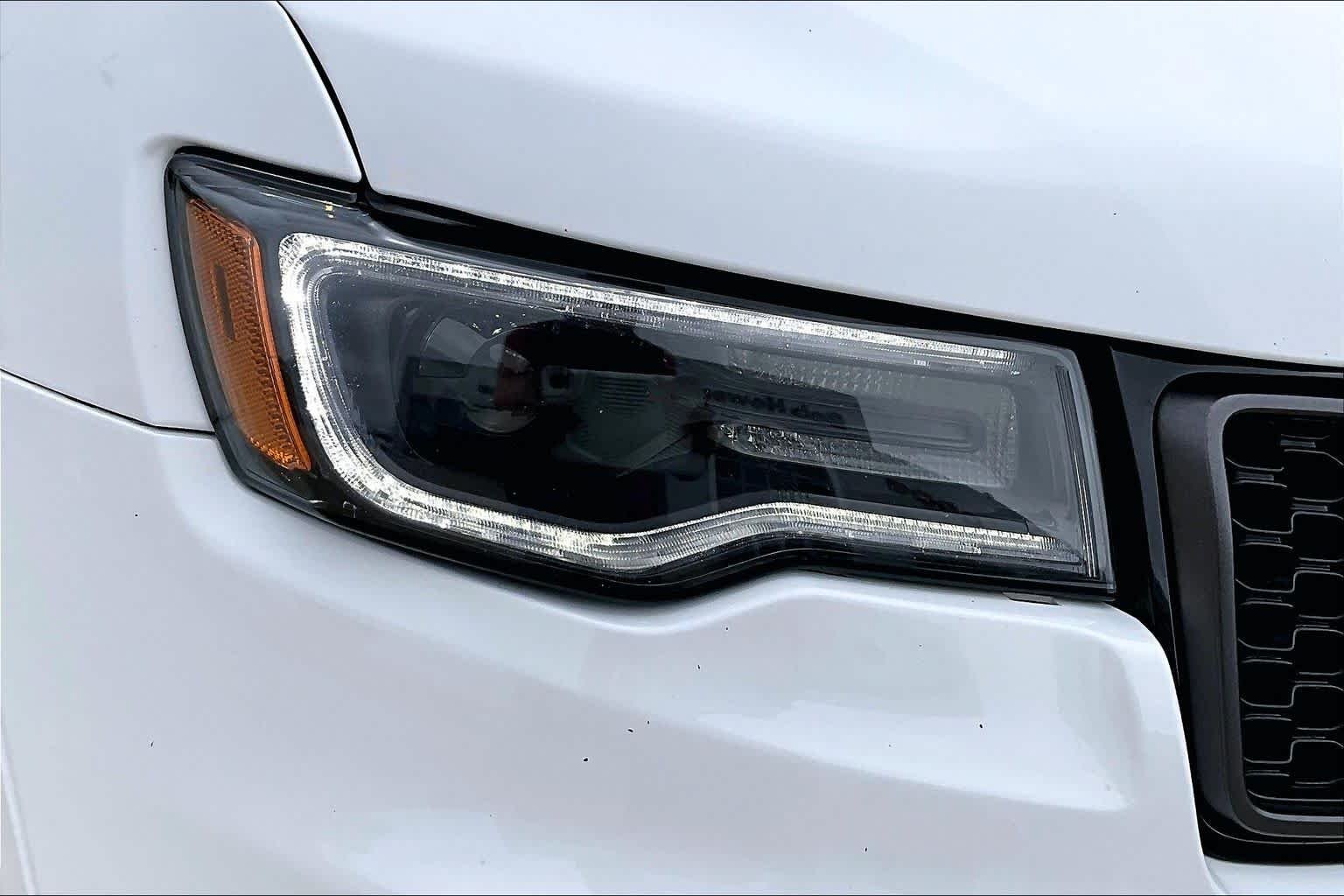 Used 2020 Bright White Clearcoat Jeep Limited X image 28