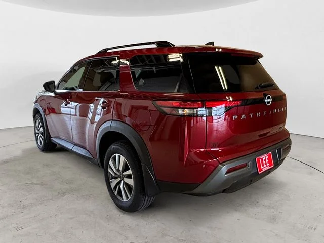 New 2026 Scarlet Ember Tintcoat Nissan SL image 3